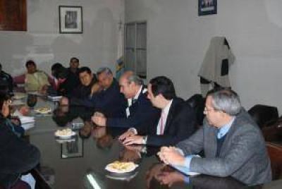 Gremios estatales se reunieron con el gobierno provincial