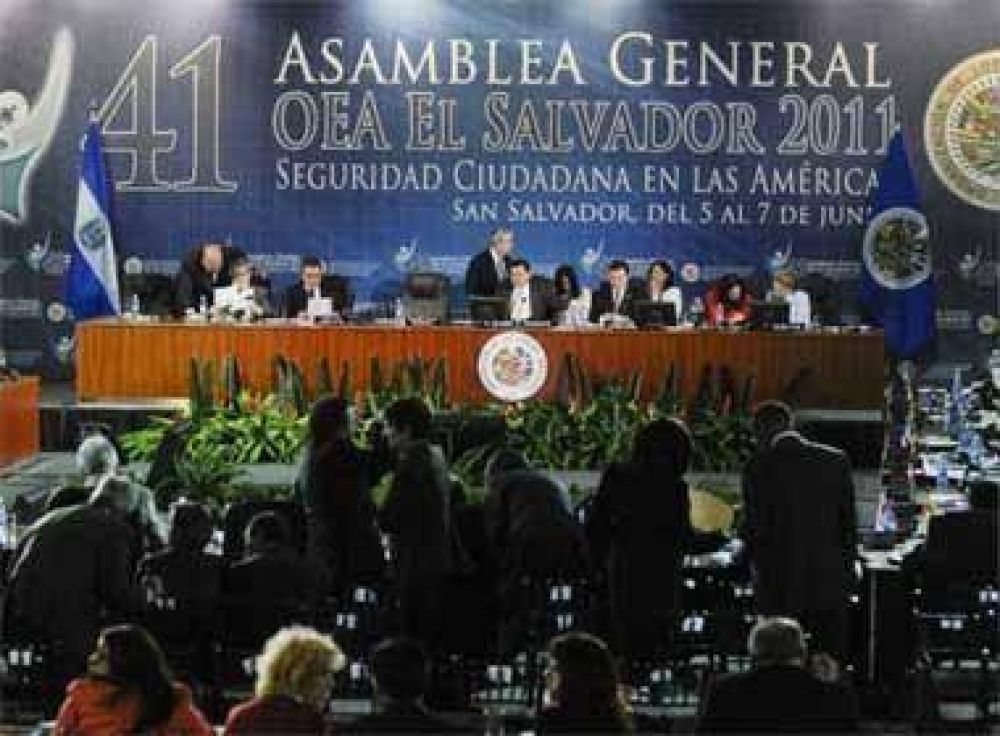 La OEA aprob� reanudar negociaciones por Malvinas