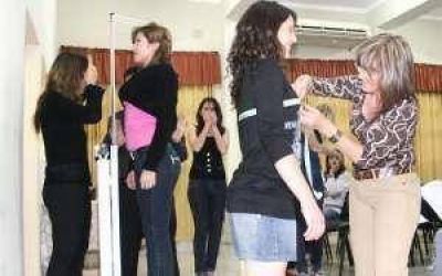 Inadi: acusan discriminaci�n para elegir la Reina del Sol�