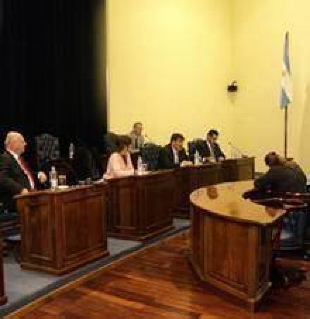 Las Primarias Internas, Obligatorias, Abiertas y Simult�neas son Ley provincial