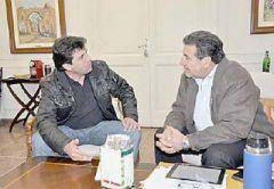 Intendente Marcelo del Moral prometi� apoyar la producci�n