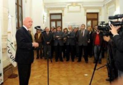 El gobierno agasaj� a los periodistas