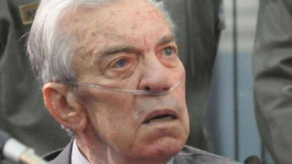 El ex gobernador Antonio Bussi fue internado por tercera vez en el a�o 