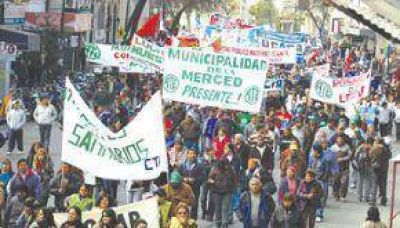 LA CTA MOVILIZ� A TRABAJADORES DE LAS DISTINTAS REPARTICIONES SALTE�AS