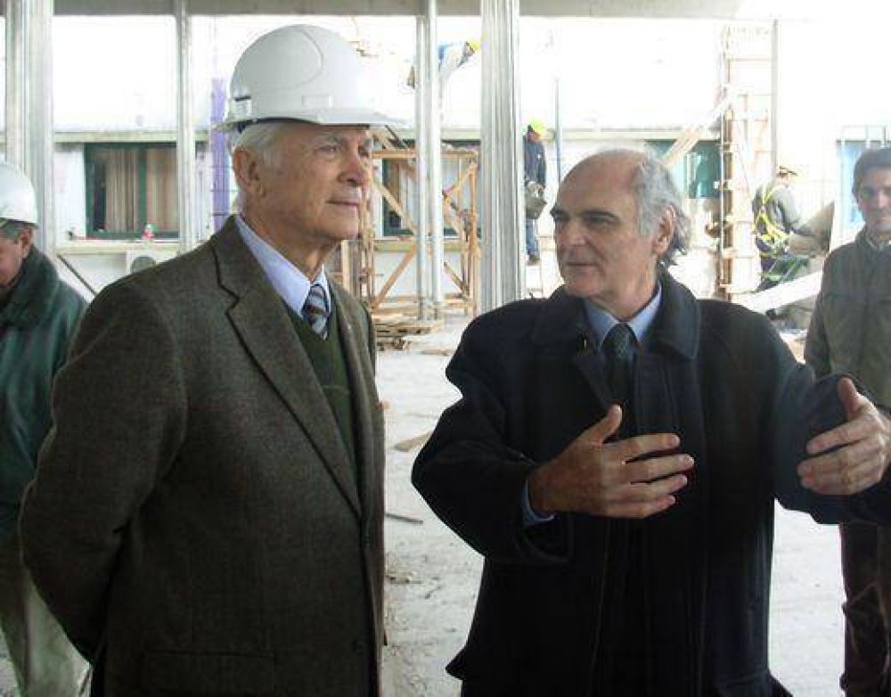 Ivoskus recorri� las obras de la segunda etapa del nuevo Hospital Thompson