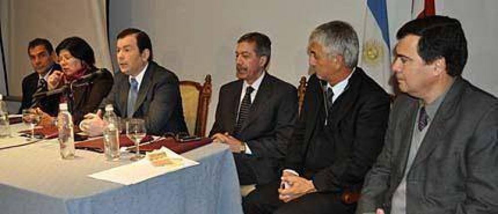 El Frente C�vico buscar� obtener las cuatro bancas para diputados en las elecciones