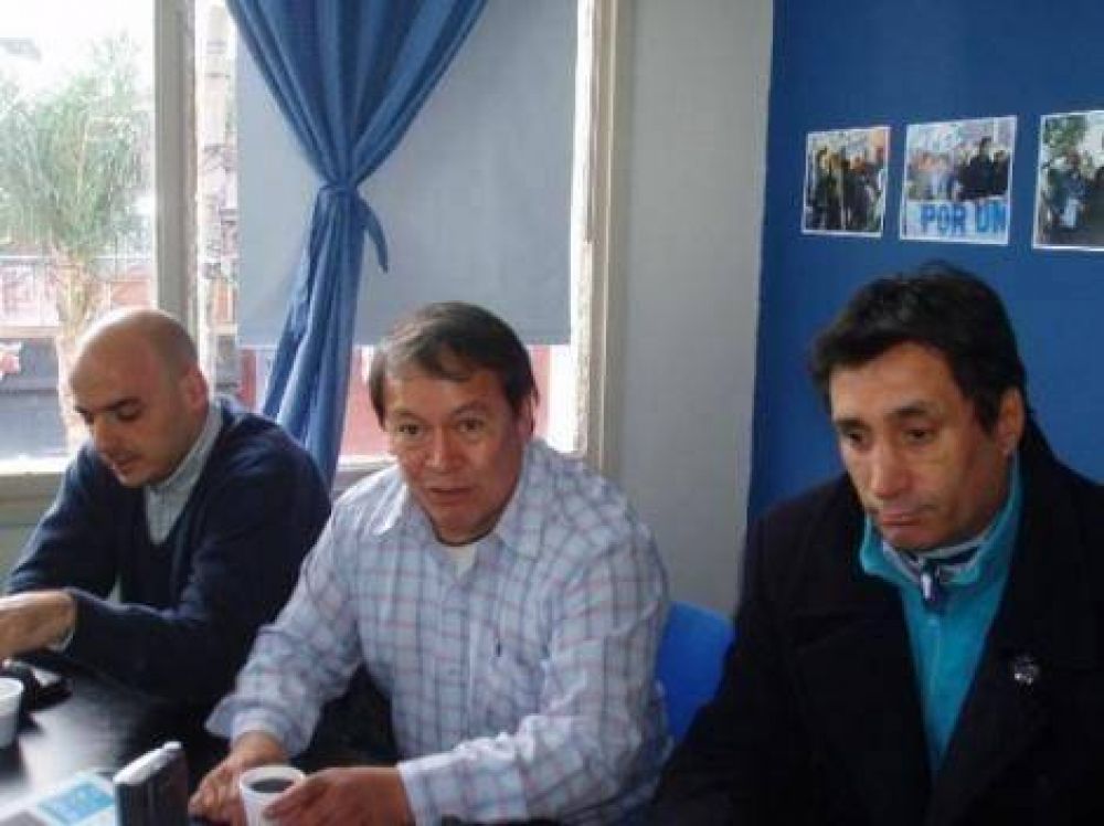 La Coalici�n C�vica salud� a la prensa e hizo anuncios