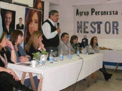 Claudia Bernazza: �Las mujeres juntas somos m�s poderosas que Moyano y todos sus camioneros�