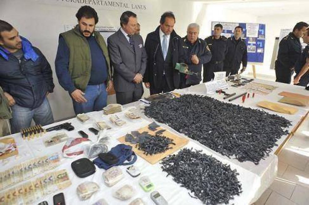 Fue un �hist�rico golpe al narcotr�fico� dijo el gobernador
