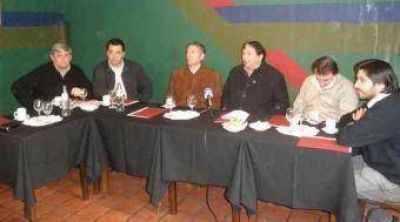 Piden que el gobierno subsidie pases libres del transporte interurbano