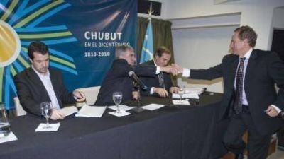 Adjudicaron exploraci�n de 3 �reas petroleras a empresas internacionales
