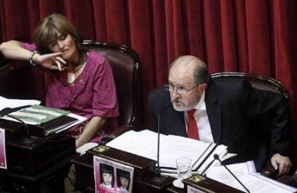 Verna propuso declarar a las entidades financieras como servicio p�blico