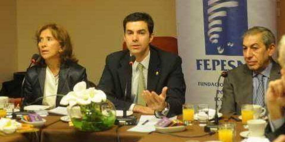 El Gobernador de Salta Urtubey expres� que debe trabajarse sobre un redise�o geopol�tico de Argentina