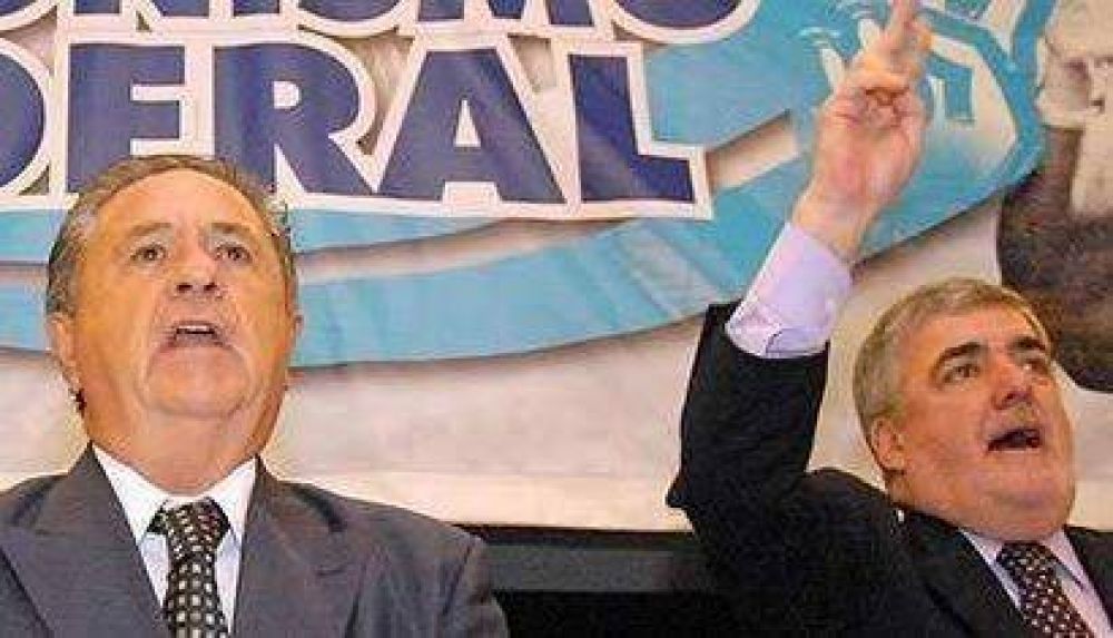 La campa�a que pagamos todos: Das Neves se presenta como segundo de Duahlde