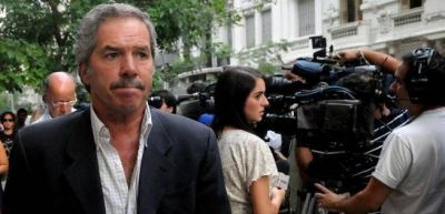 Sol� se baj� de la presidencial y dio libertad de acci�n en la provincia