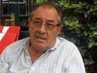 El felipismo reconoci� que Sol� se baja de la presidencial