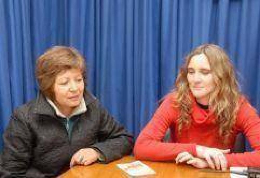 Confirmado como candidato a la re reelecci�n, Lunghi inaugura obras en el barrio Arco Iris