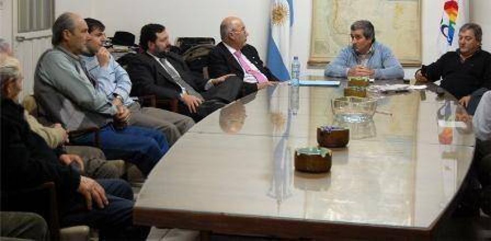 Gorosito: "Pensamos adquirir cinco motoniveladoras en los pr�ximos cinco a�os"