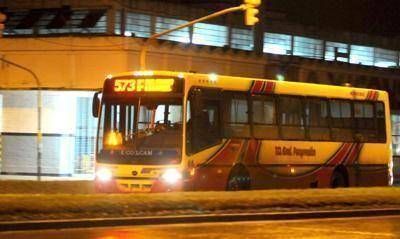 La UTA levant� el paro de colectivos de la l�nea 573