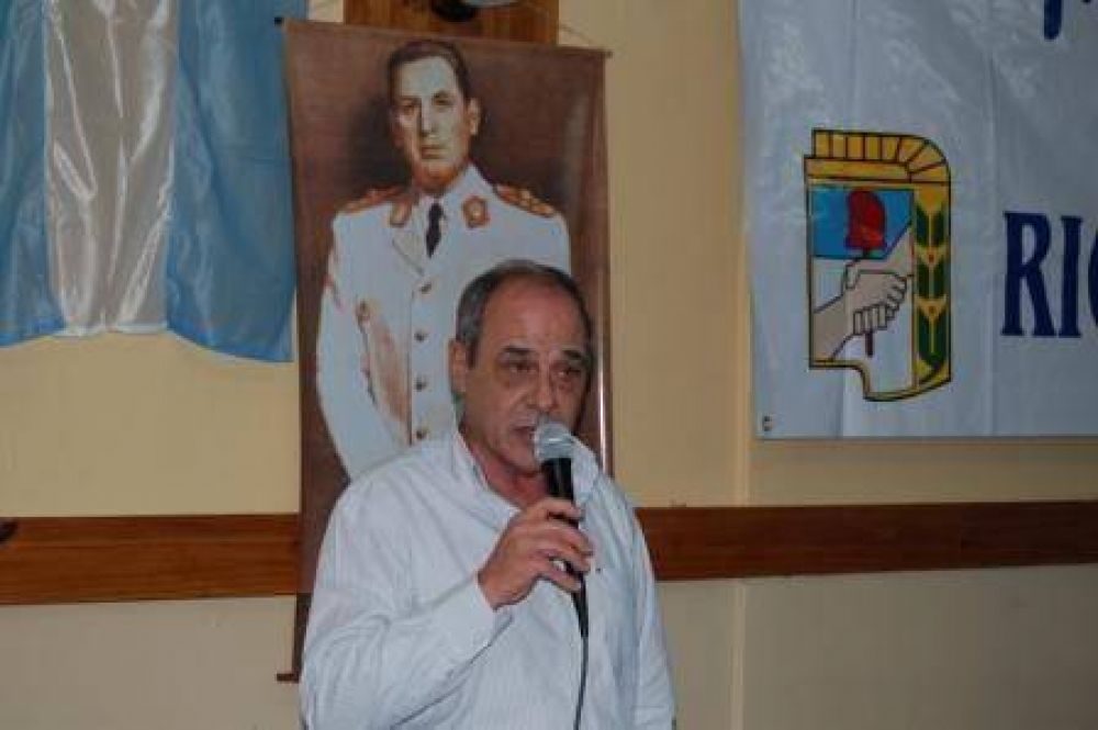 �C�ccaro denunci� que �hay presiones a empleados Municipales para votar al oficialismo�