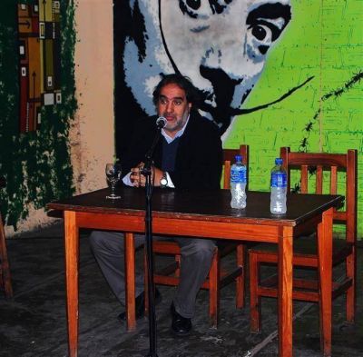 LUJ�N - GUSTAVO BULLA EN BARCELONA, DENTRO DEL MARCO DE CAF� CULTURA NACION