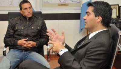 Capitanich recibi� al futbolista "Pipi" Gim�nez
