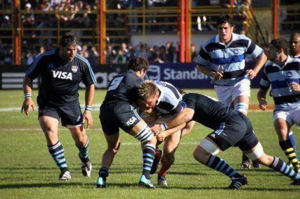 Los Pumas y Barbarians franceses brillaron en el estadio Centenario de Resistencia