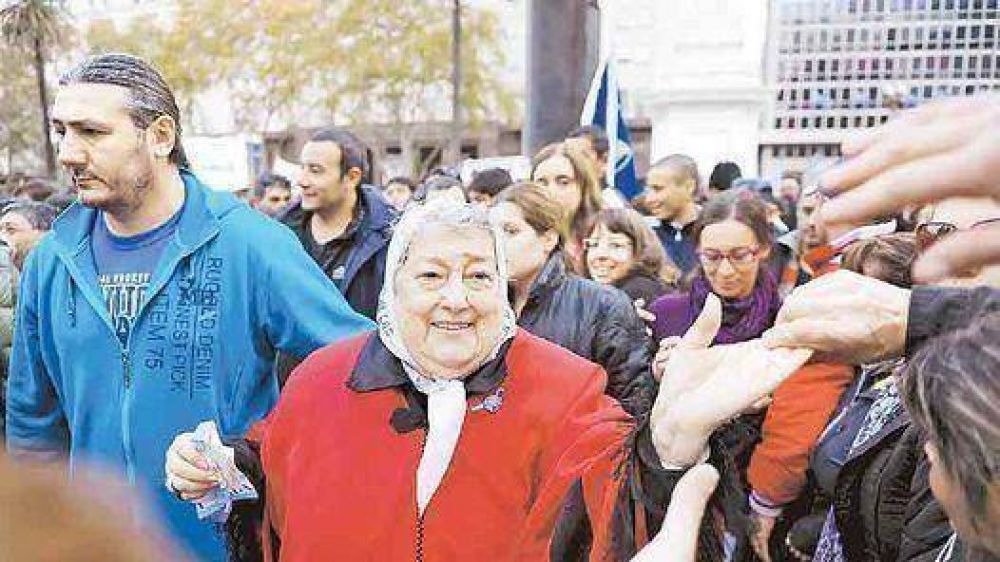 Las Madres ir�n hoy a la Justicia para denunciar a Schoklender