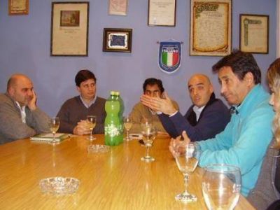 Candidato a intendente Mariano �lvarez visit� la C�mara de Industria y Comercio