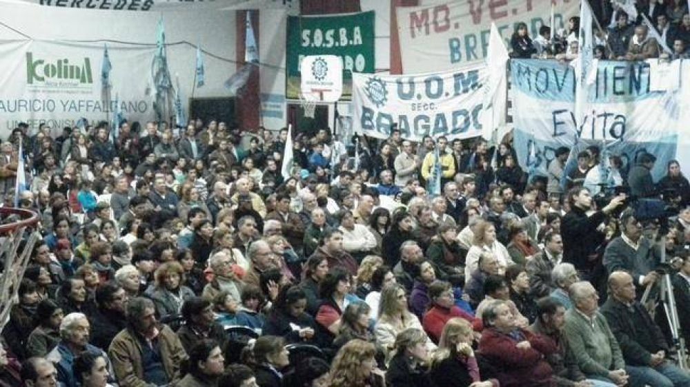 MULTITUDINARIO ACTO PARA PEDIR CONTINUIDAD DE SAN PEDRO