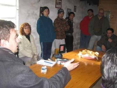 �Casa a casa, puerta a puerta por los barrios�