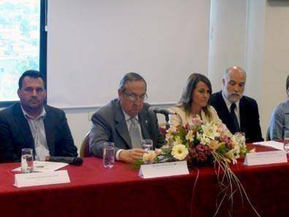 El encuentro de ciudades del Mercosur y la ronda de negocios del software se realiza el 27 de junio