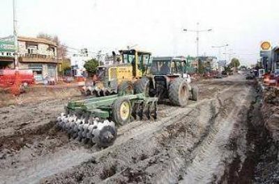 SAN MART�N - AVANZAN LAS OBRAS DE REPARACI�N INTEGRAL DE LA RUTA 8 