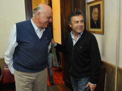 Los 4 intendentes radicales que fueron a internas ganaron la candidatura