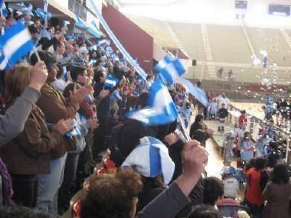 San Juan: el Estadio Cantoni se visti� de celeste y blanco para el video institucional