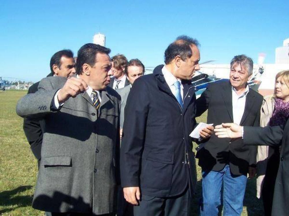 Se suman candidatos y C�ffaro mantiene el suspenso