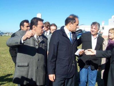 Se suman candidatos y C�ffaro mantiene el suspenso