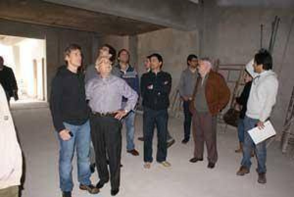 El Chasqui recibi� un nuevo subsidio para terminar el teatro 