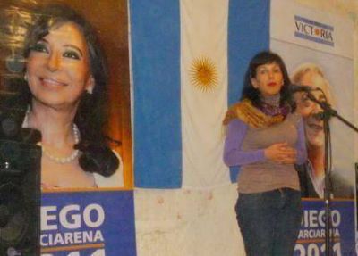 Garciarena inaugur� local del Frente para la Victoria en el Barrio San Mart�n