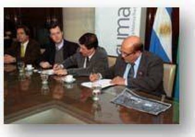 LAN�S - EL MUNICIPIO FIRM� UN CONVENIO PARA LA CREACI�N DE UNA PLANTA DE TRATAMIENTO DE RESIDUOS