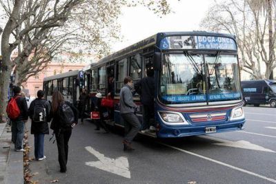 Los colectivos porte�os no podr�n circular a m�s de 60 km/h