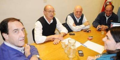 Antes de sellar alianza con la UCR, exigen al PD que apoye la candidatura de Alfons�n