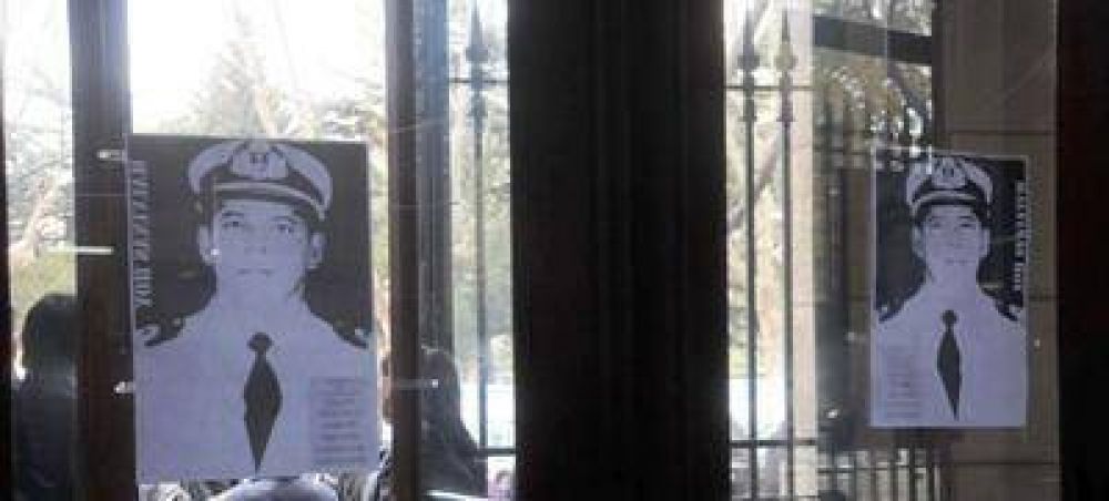 Repercusiones por el retiro de un cuadro de Giachino tensan el clima pol�tico