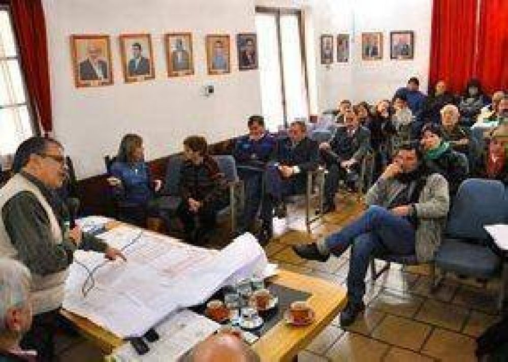 La puja por el edificio de Sarmiento y Rep�blica del L�bano lleg� hasta el Concejo