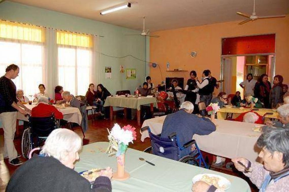 Conmemoraron la Toma de Conciencia Sobre el Abuso y Maltrato a la Vejez