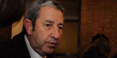 Cobos: "La Fundaci�n de las Madres recibi� m�s dinero que Mendoza"