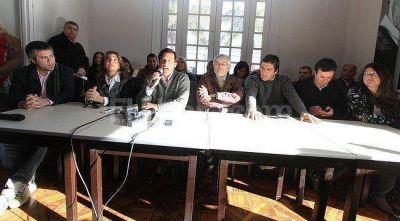 El peronismo de Santa Fe present� su lista local