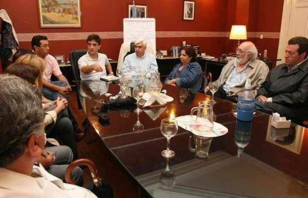 El PE y directores de hospitales intentar�n destrabar el conflicto