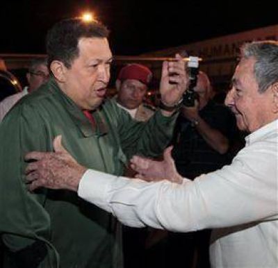 Ch�vez gobierna desde Cuba