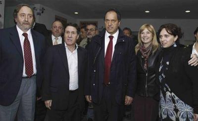 DAR�O D�AZ P�REZ Y DANIEL SCIOLI SUPERVISARON 